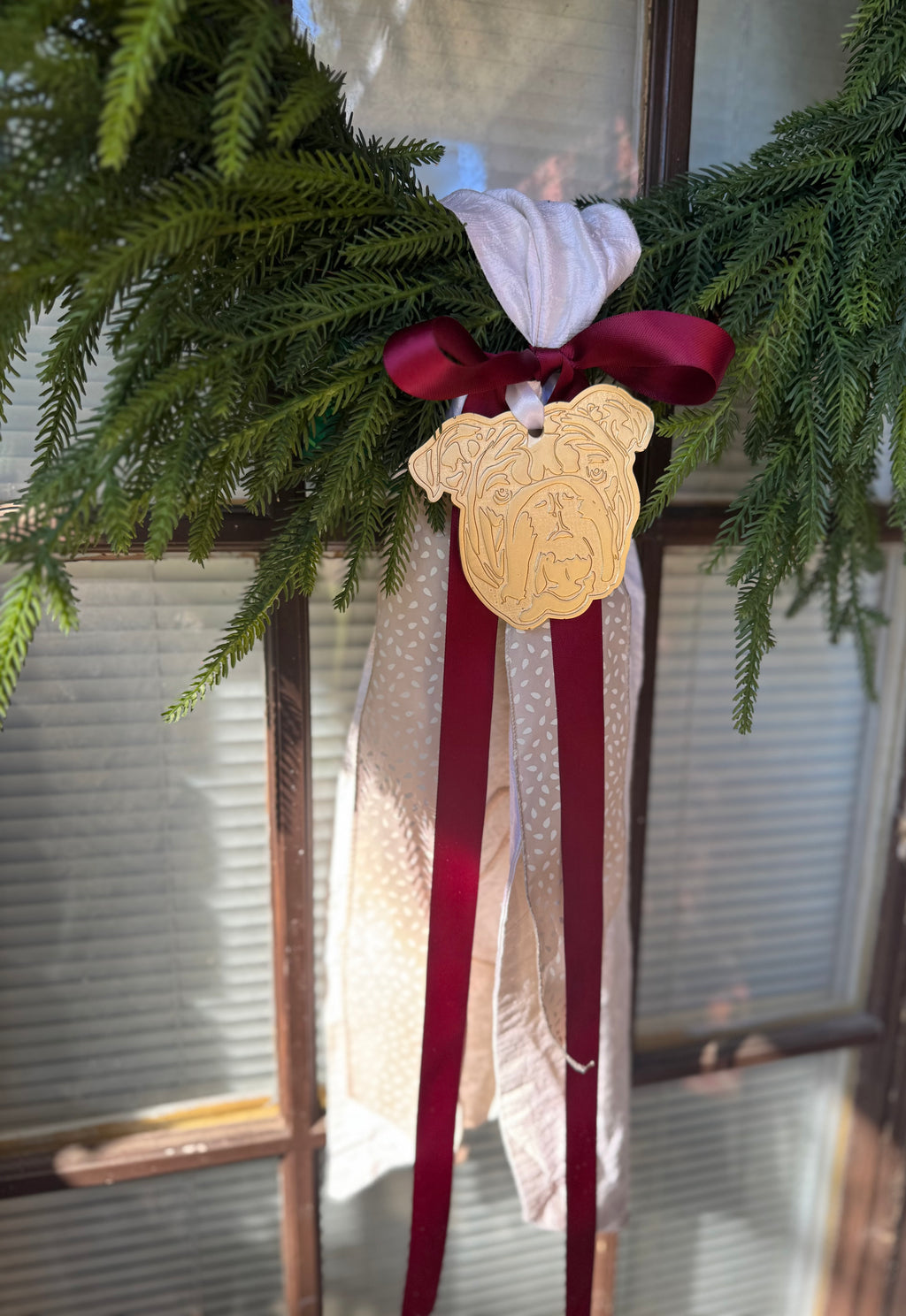 Gold bulldog ornament - MS State Bulldogs Christmas wreath sash ornament