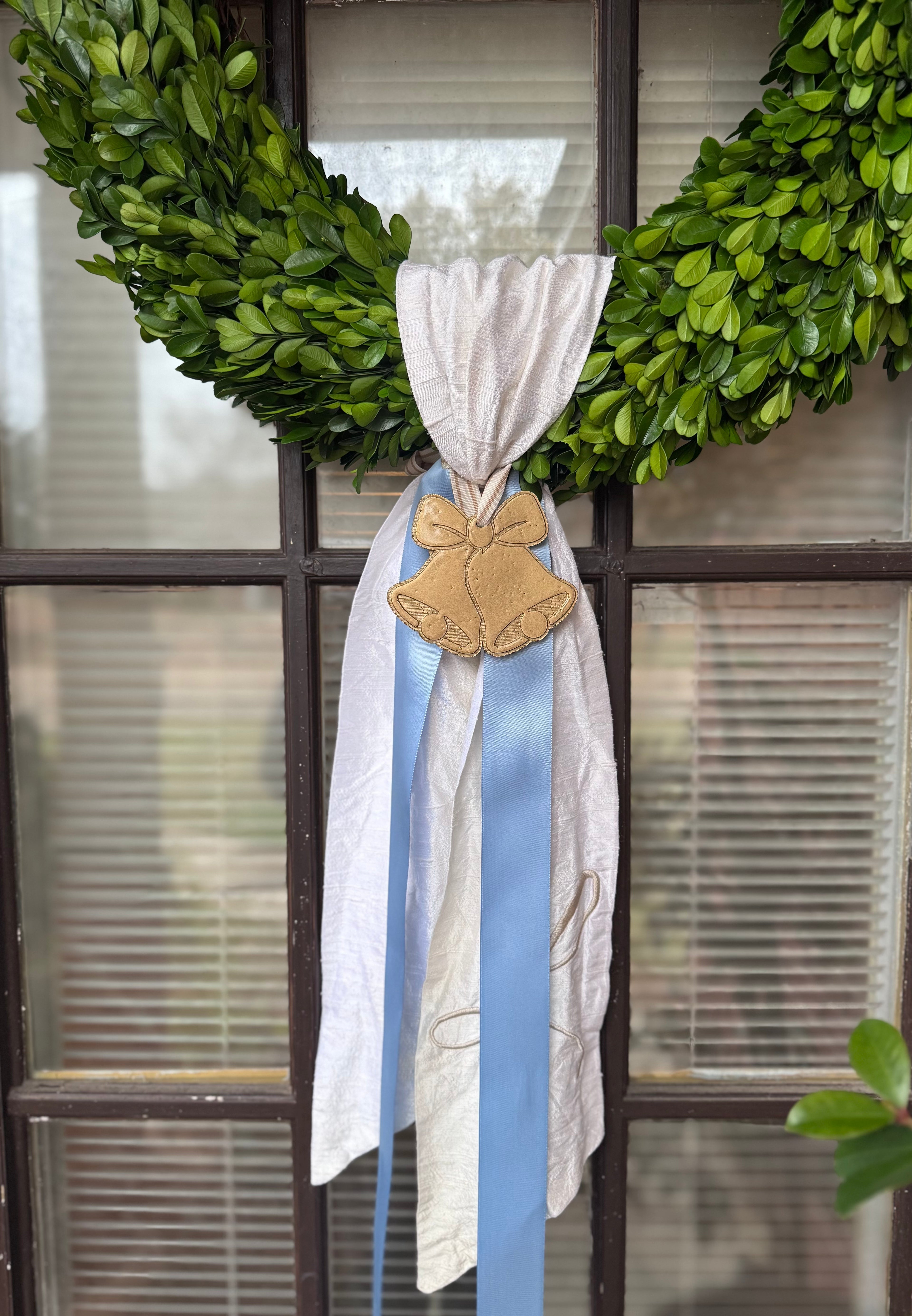 Wreath Ornament - Wedding Bells