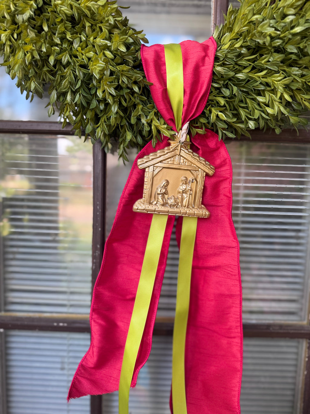 Wreath Ornament - Nativity