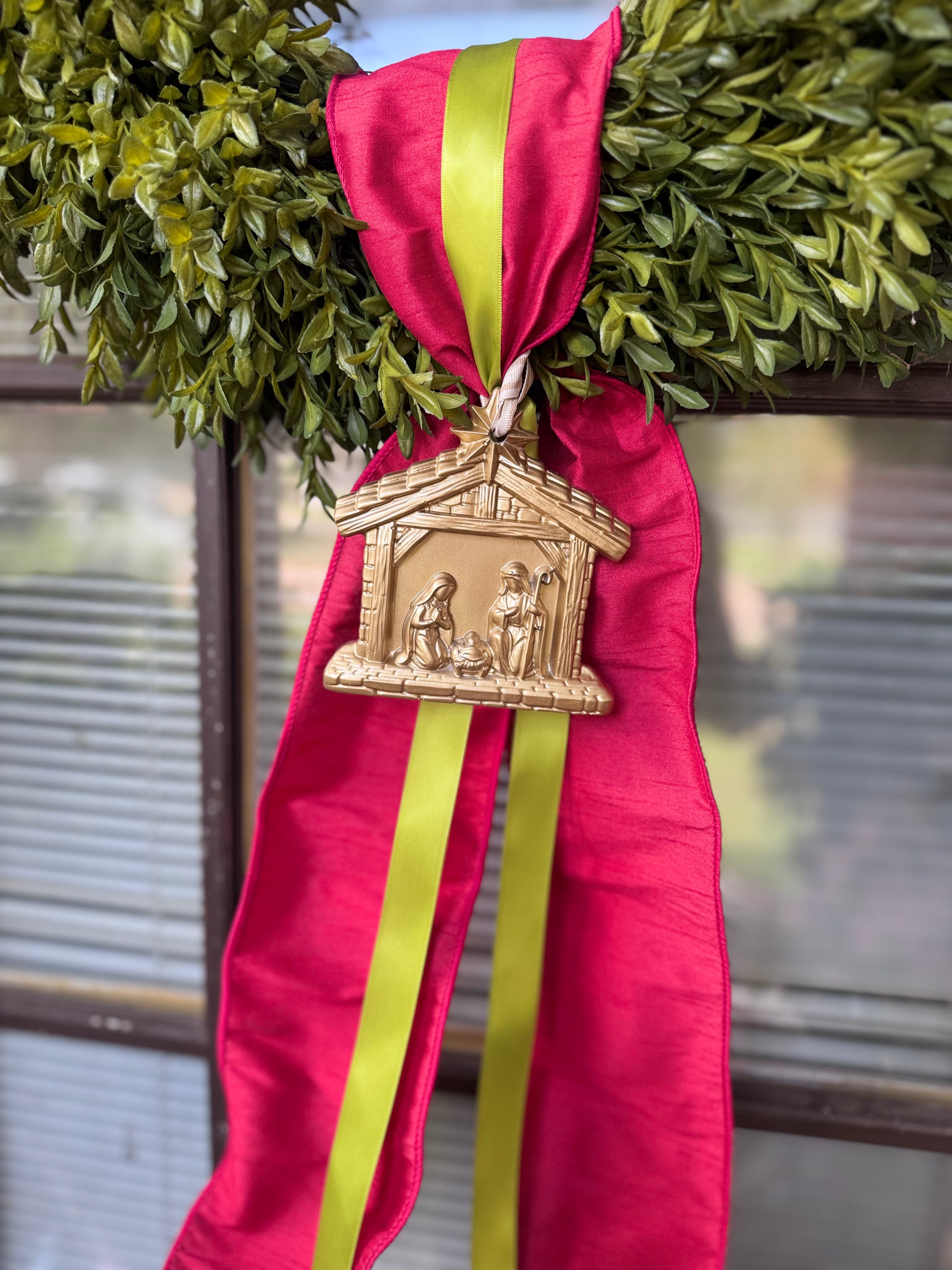 Wreath Ornament - Nativity