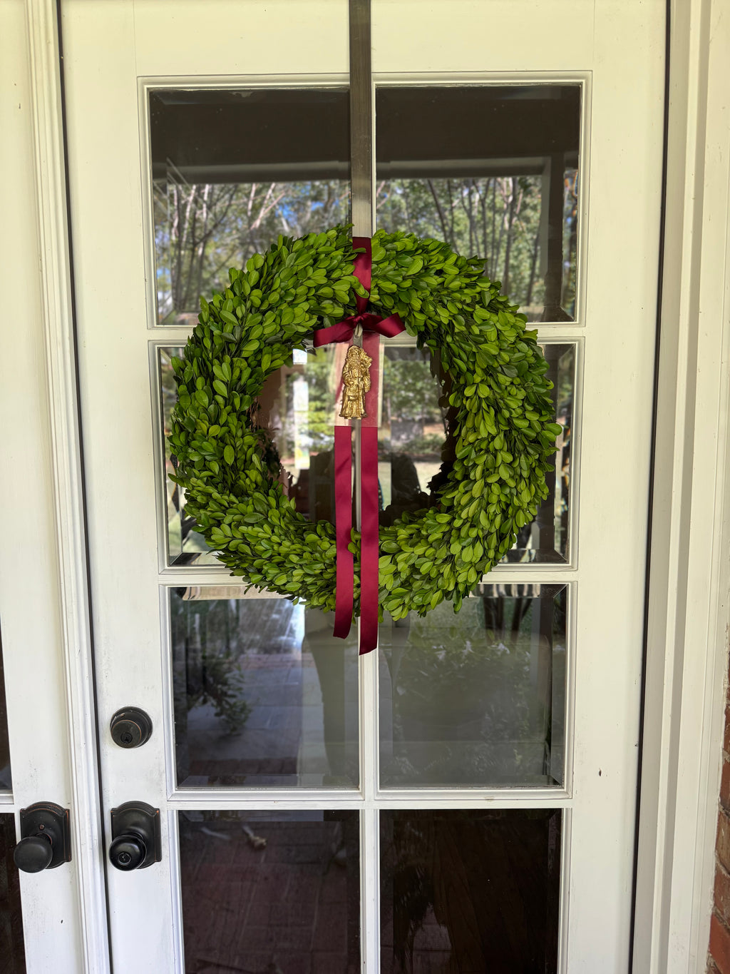 Grandmillennial christmas decor - gold and acrylic santa christmas wreath ornament