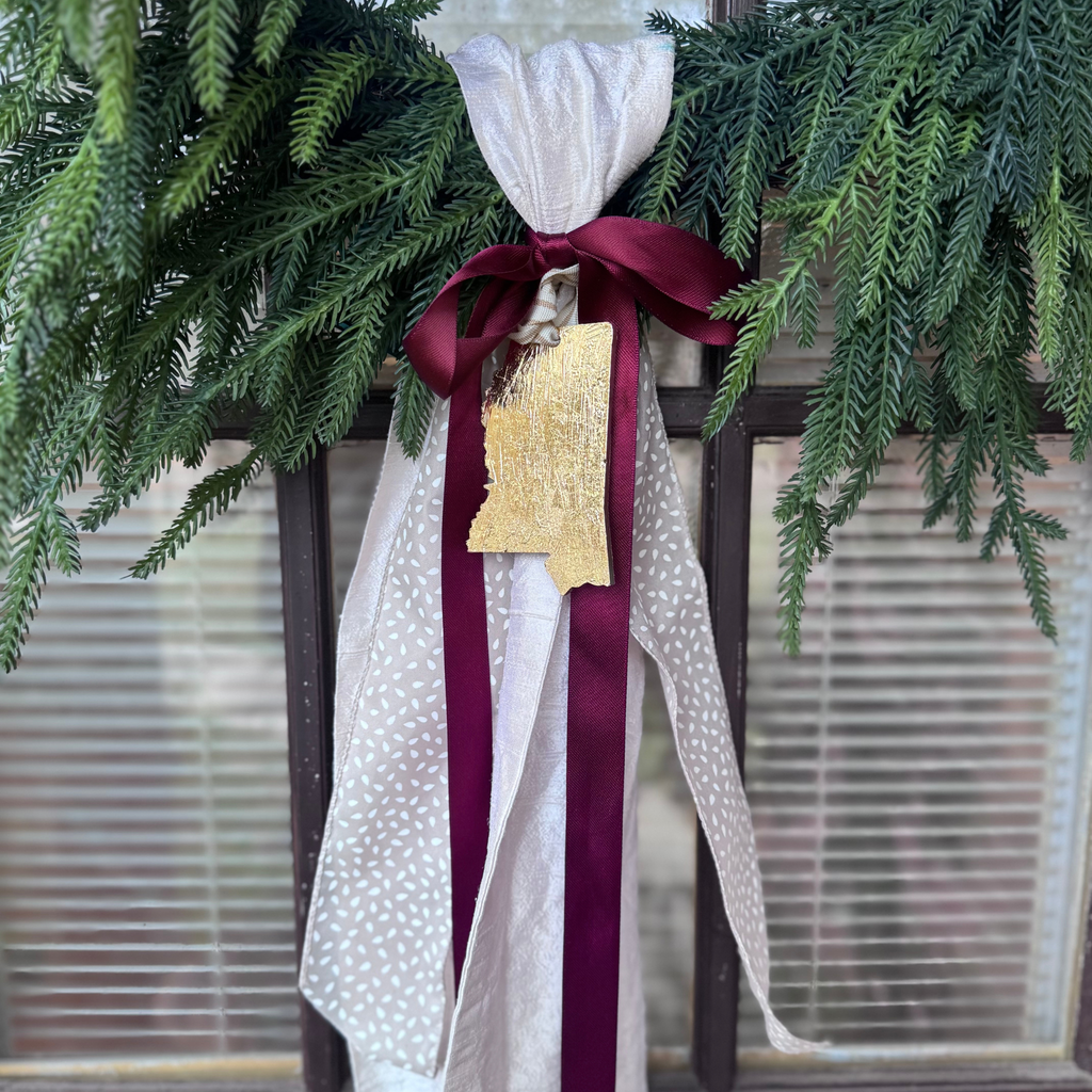Wreath Ornament - Mississippi