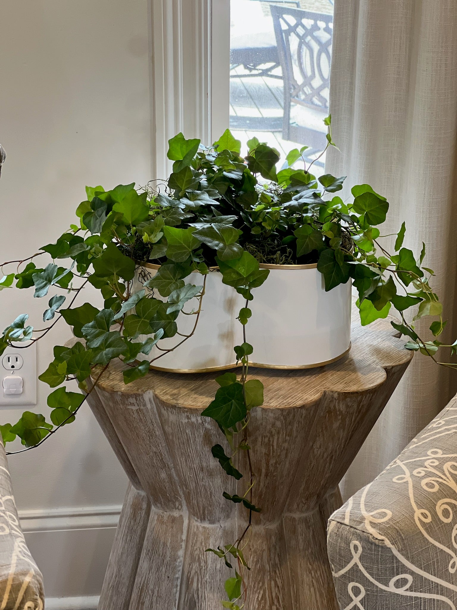 gilded edge quatrefoil cachepot